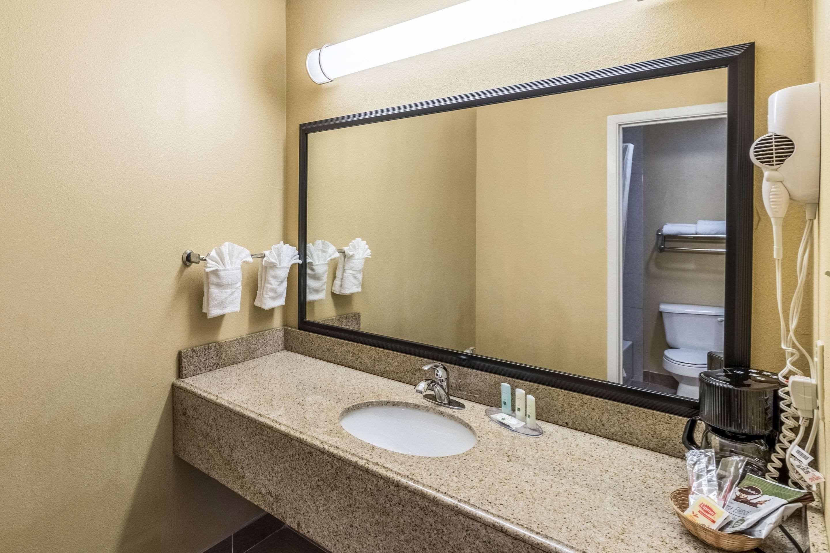Quality Inn Corsicana Esterno foto