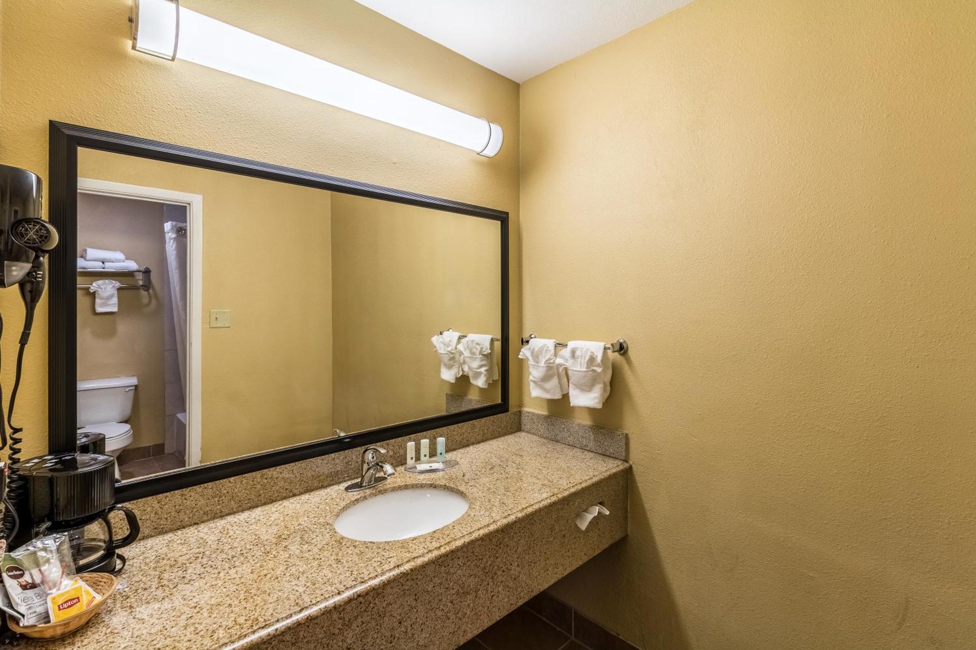 Quality Inn Corsicana Esterno foto